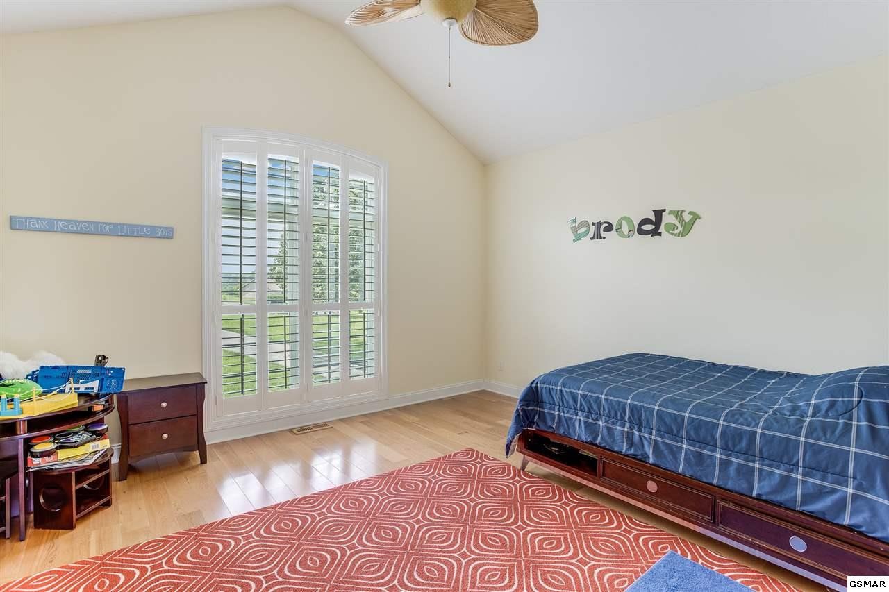 2016 James Road Sevierville, TN 37876 - Photo 16 of 32 Gallery Image 16