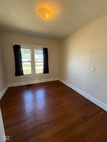 $159,500 | 255 North Willow Street, Dana, IN 47847