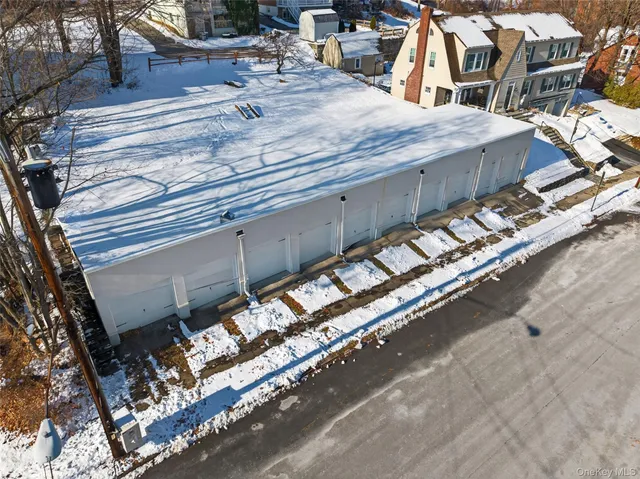 a view of a backyard of the house