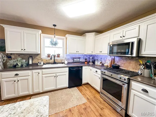 $359,900 | 2419 County Road 3180, Salem, MO 65560