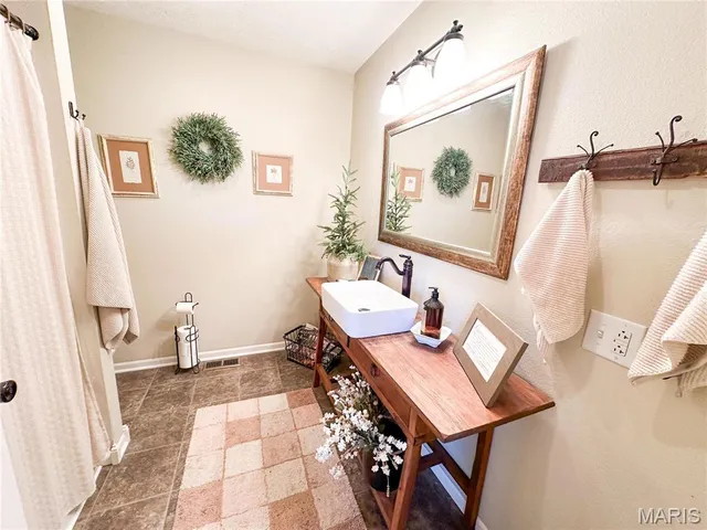 $359,900 | 2419 County Road 3180, Salem, MO 65560