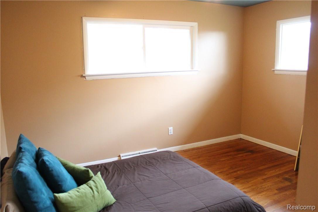 2441 Riverside Drive Port Huron, MI 48060 - Photo 29 of 39 IMG_1570.JPG