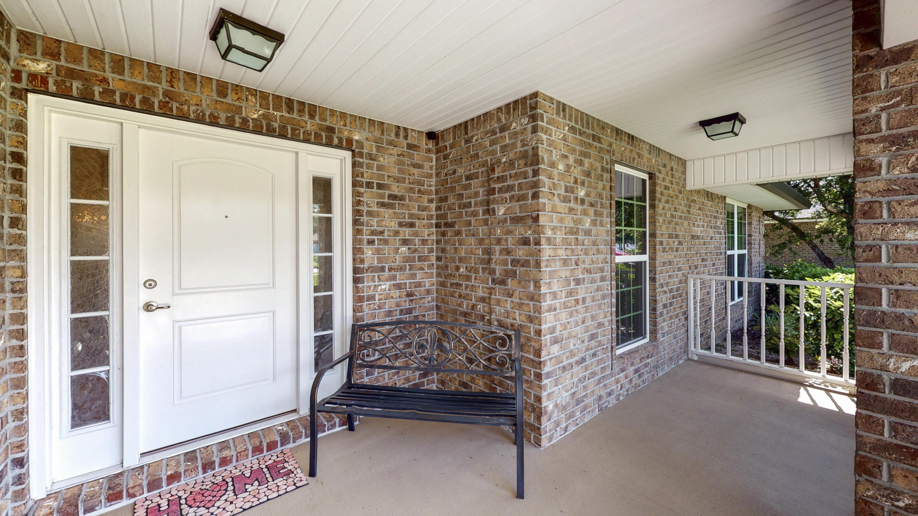 88101 Maybourne Road Yulee, FL 32097 - Photo 4 of 22 walk in closet with window