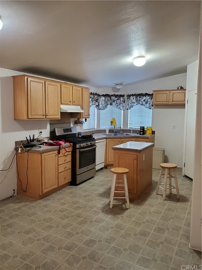 3825 Crestmore Road, Unit 361 Riverside, CA 92509 - Photo 4 of 9 Gallery Image 4