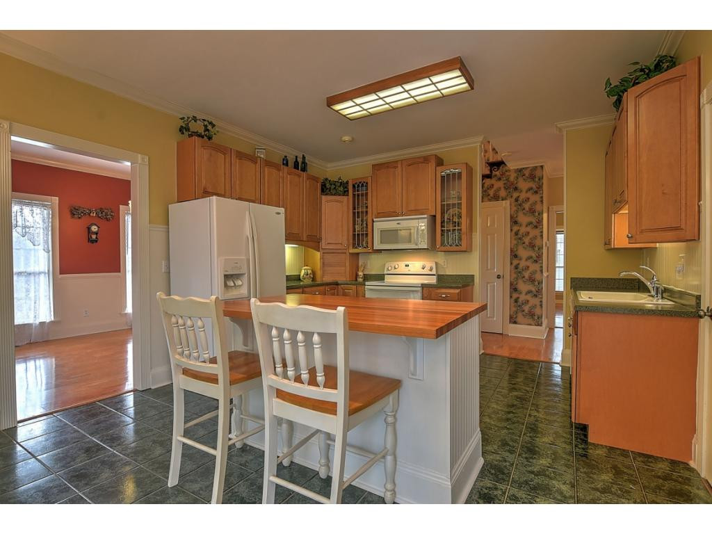 128 McIntyre Road Jonesborough, TN 37659 - Photo 11 of 36 Photo 11