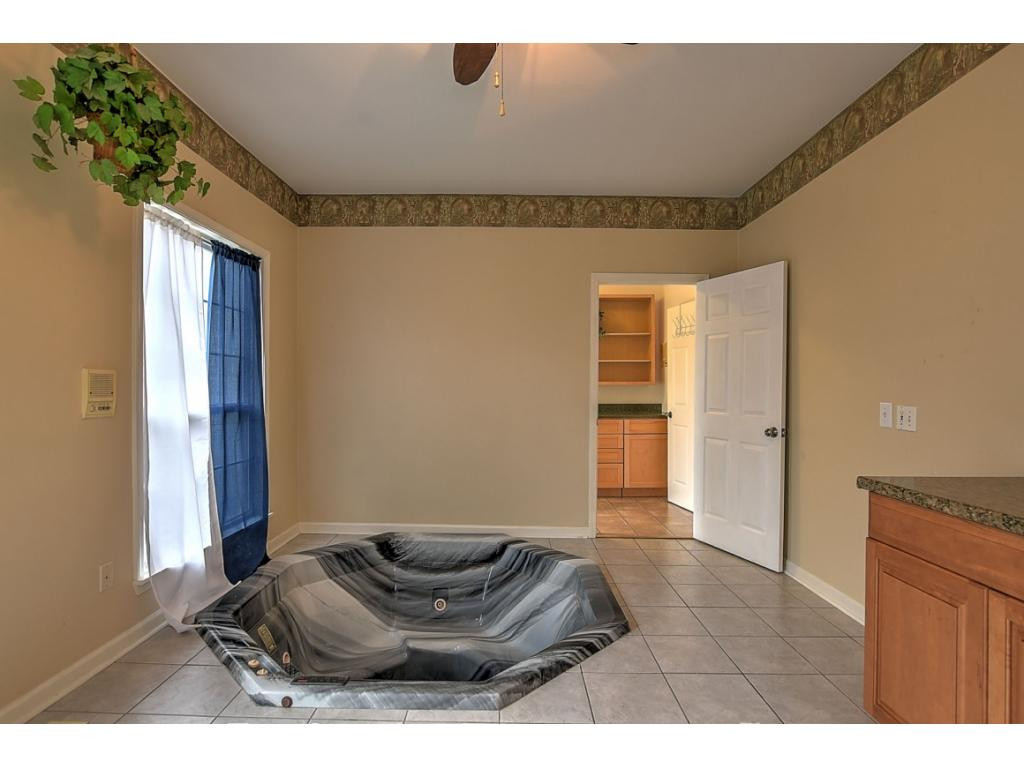 128 McIntyre Road Jonesborough, TN 37659 - Photo 17 of 36 Photo 17