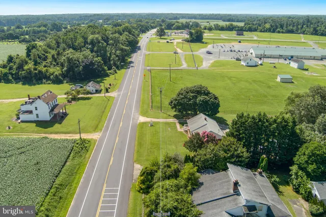 a view of a swimming pool and a lake view