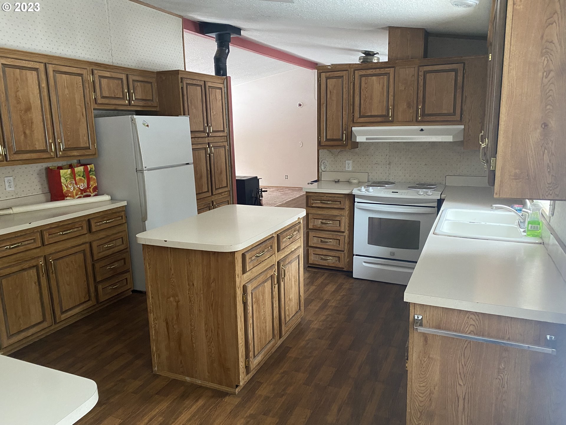 1033 Yoke Road La Pine, OR 97739 - Photo 12 of 27 Gallery Image 12