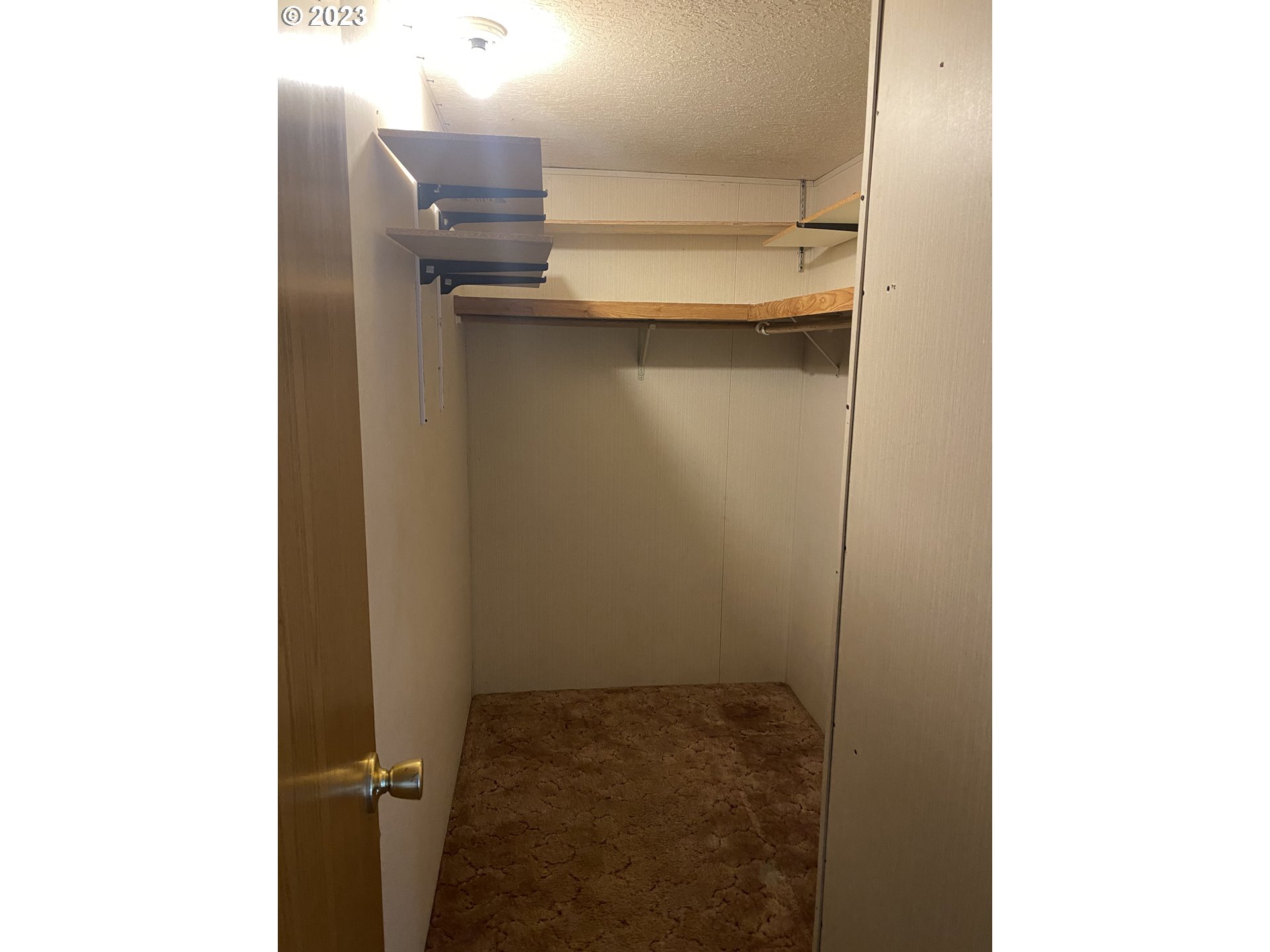 1033 Yoke Road La Pine, OR 97739 - Photo 16 of 27 Bedroom