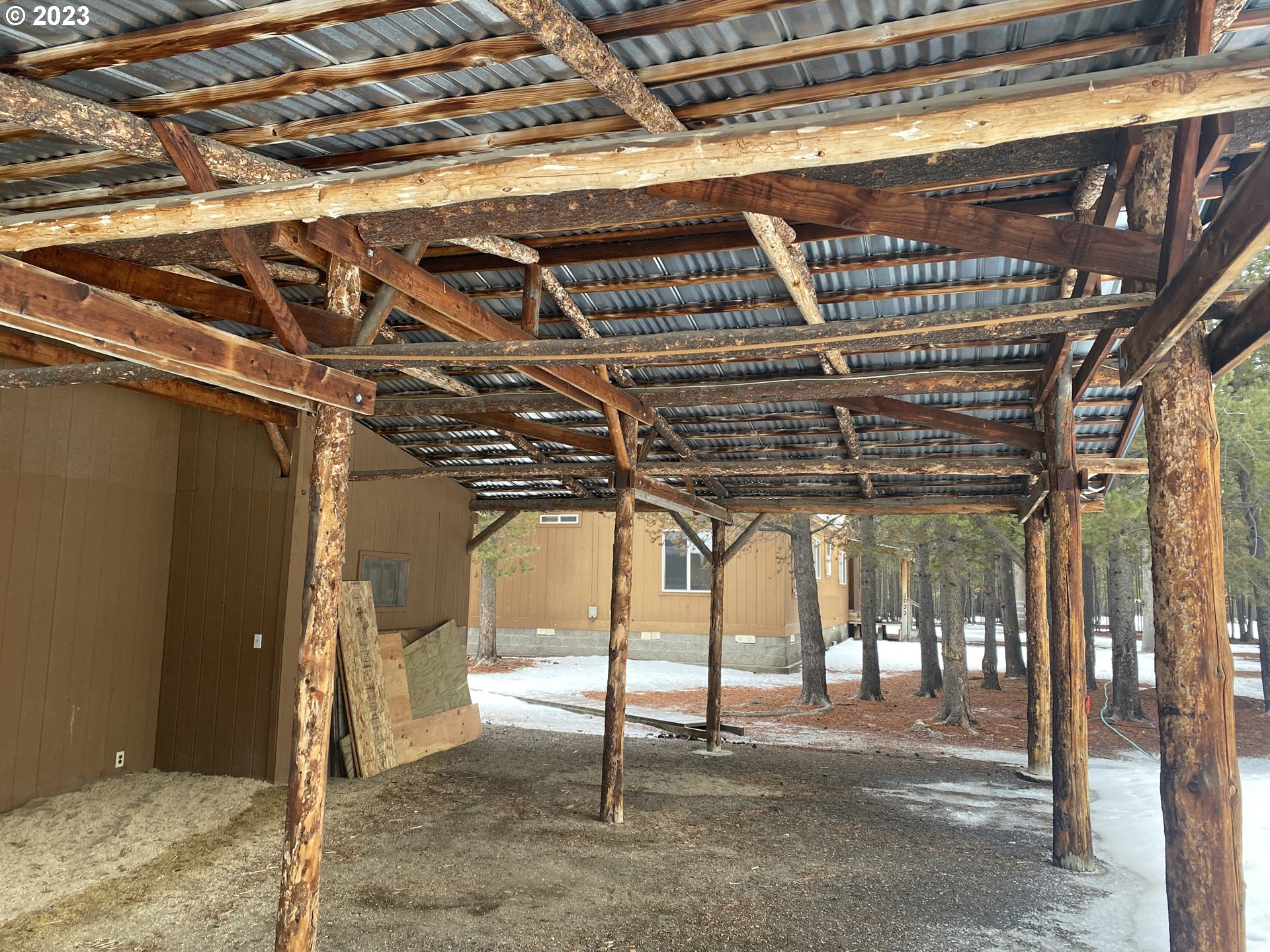 1033 Yoke Road La Pine, OR 97739 - Photo 6 of 27 Carport