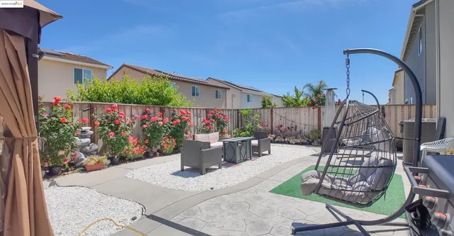a view of outdoor space yard and patio
