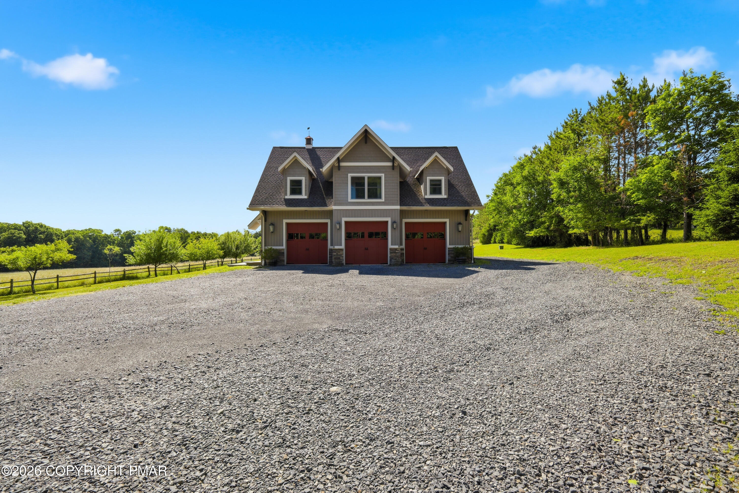 2432 Rimrock Drive Stroudsburg, PA 18360 - Photo 6 of 102 06-Photo-5