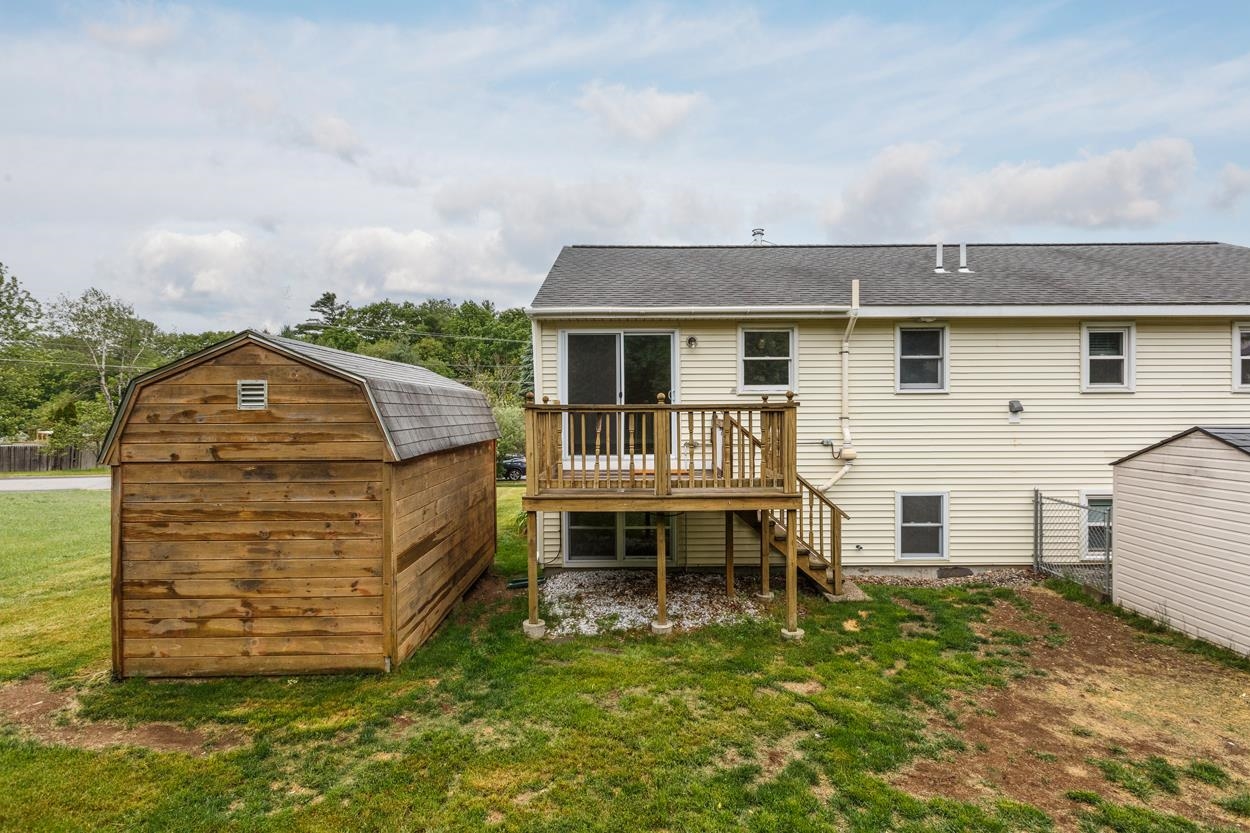 87 R Derryfield Road, Unit R Derry, NH 03038 - Photo 16 of 17