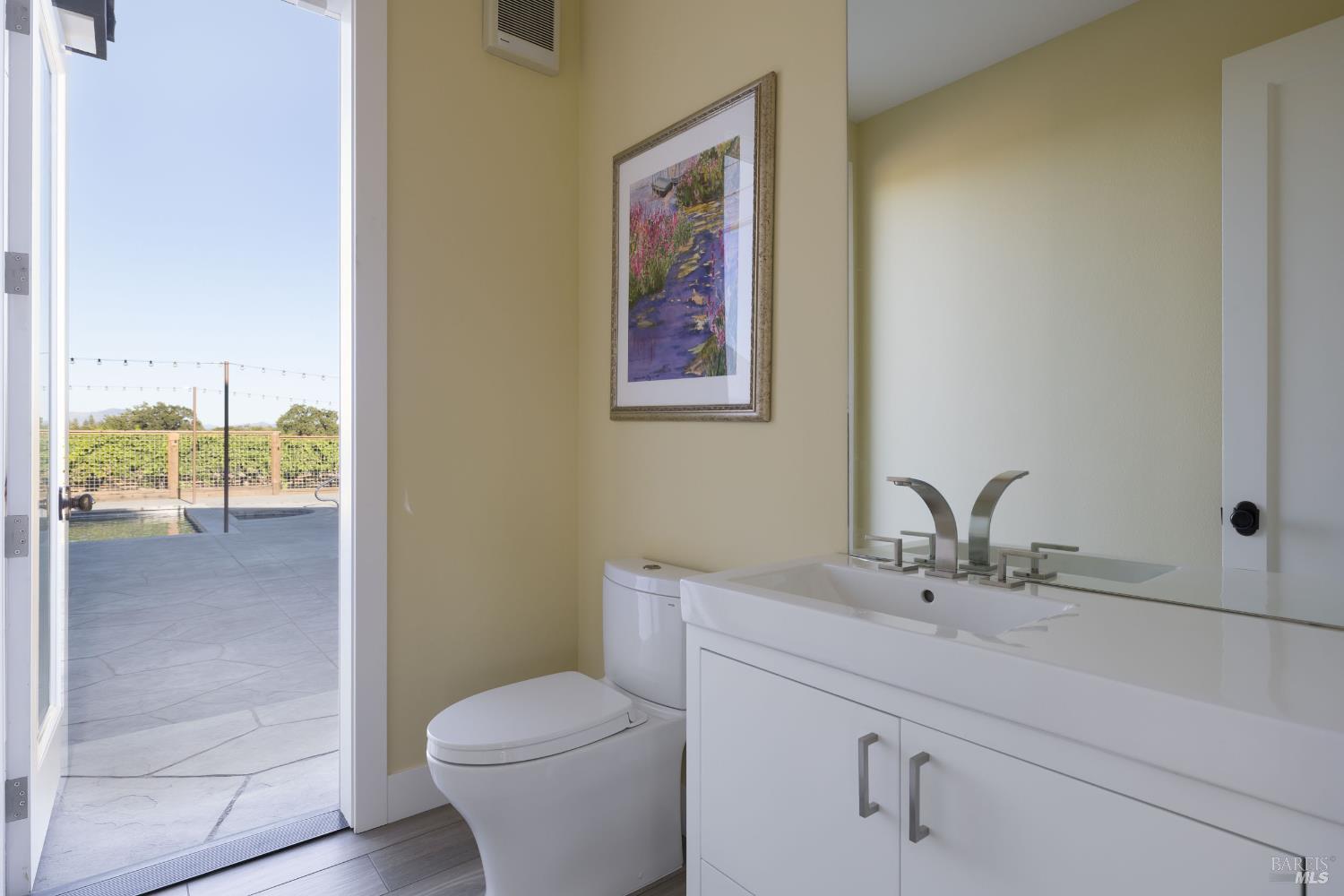 1626 Abramson Road Santa Rosa, CA 95401 - Photo 17 of 87