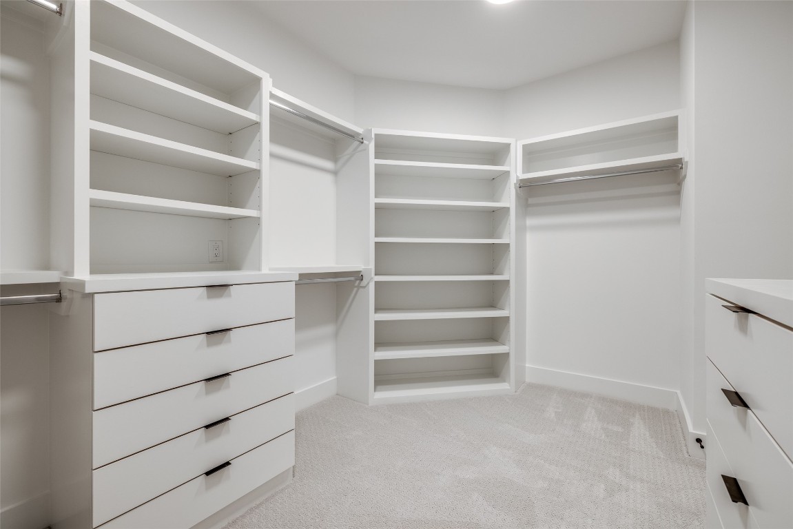 2630 Peckham Street Houston, TX 77098 - Photo 39 of 49 ASK ABOUT CUSTOMIZATION OPTIONS DURING CONSTRUCTION ONLY *MAZZARINO MODEL HOME * PHOTOS MAY SHOW A SIMILAR FLOOR PLAN AND/OR UPGRADED/ALTERNATIVE FINISHES * Please use these photos as a guide *THIS IS AN ACTIVE CONSTRUCTION SITE, BUYERS MUST REQUEST APPOINTMENT TO BE ON PREMISE AT ALL TIMES.