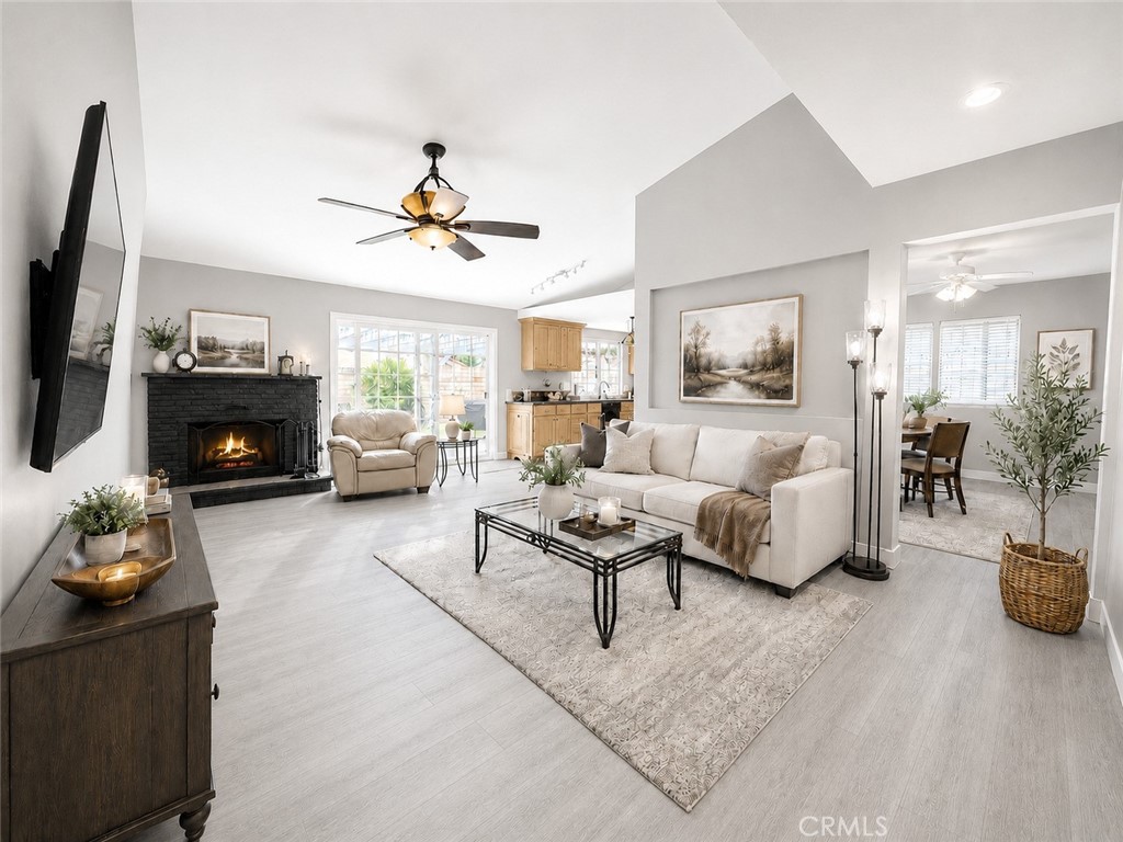 4215 Colibri Court Moorpark, CA 93021 - Photo 11 of 111
