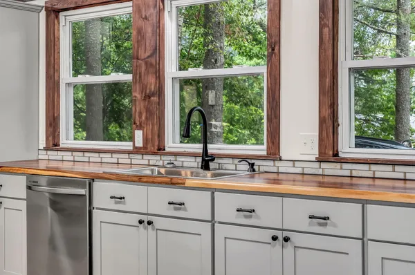 $385,500 | 12 Rowell Road, Hampden, ME 04444
