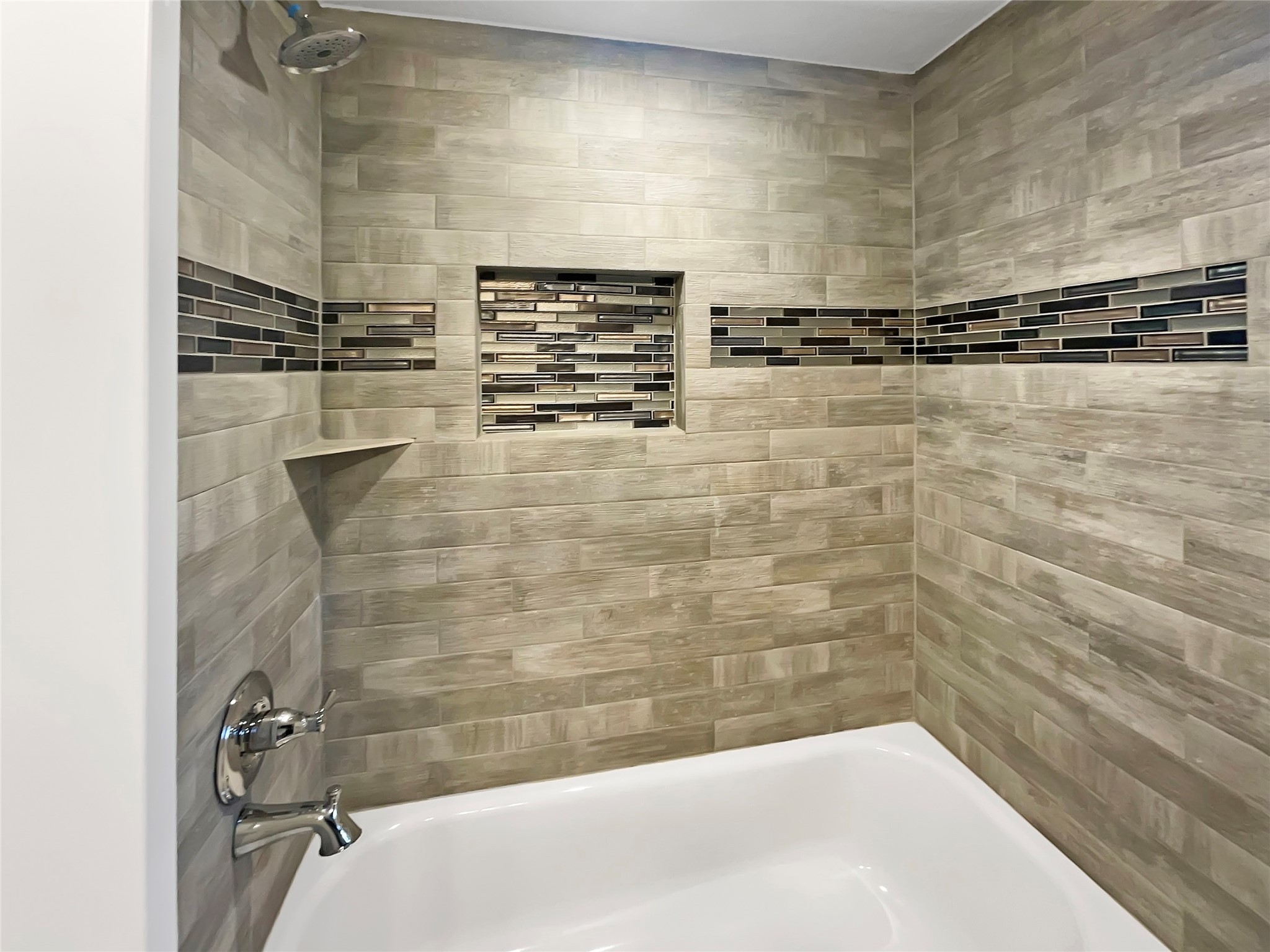 12107 Pompton Drive Houston, TX 77089 - Photo 17 of 23 a bathroom with a shower