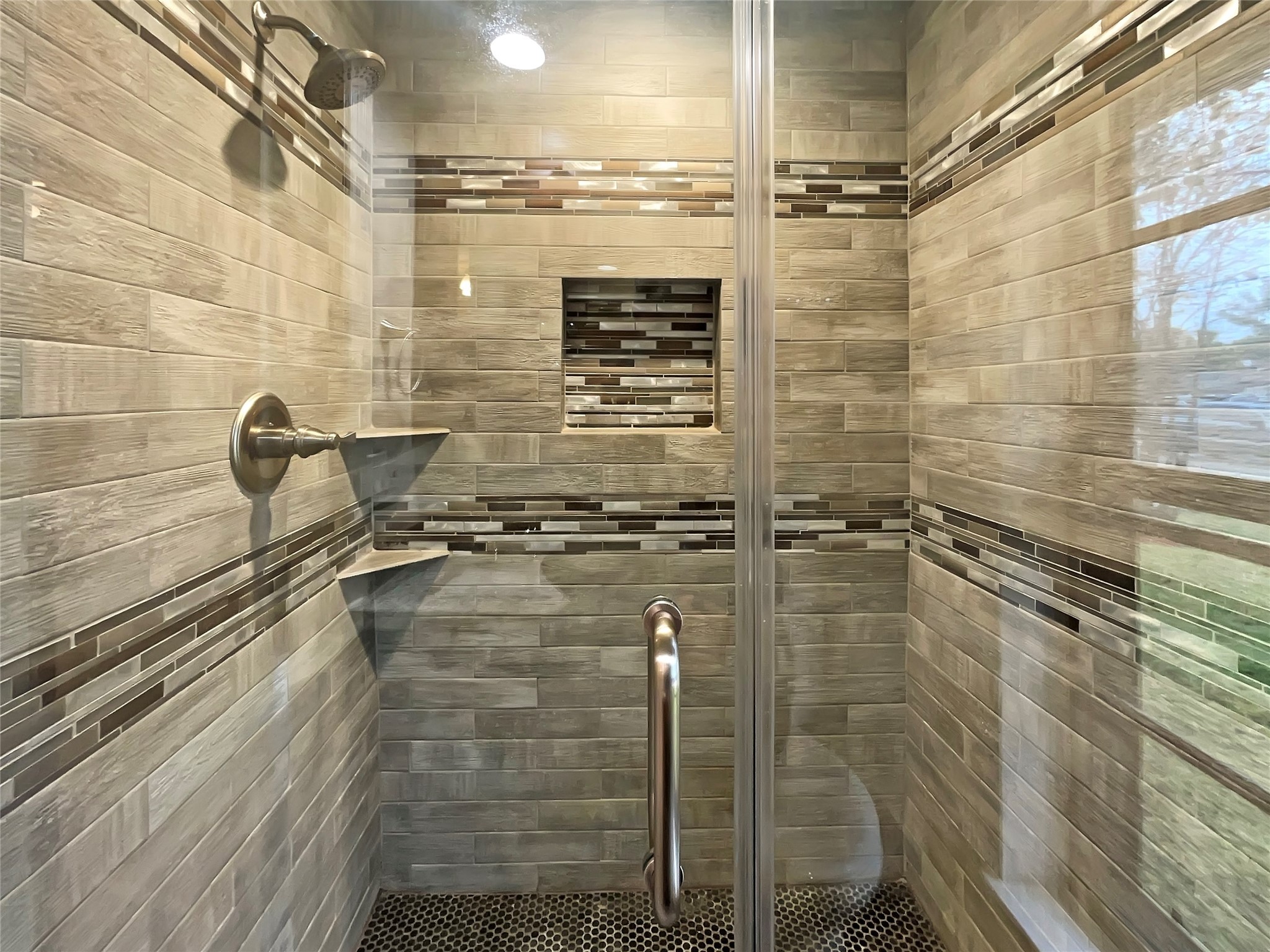 12107 Pompton Drive Houston, TX 77089 - Photo 21 of 23 a bathroom with a shower