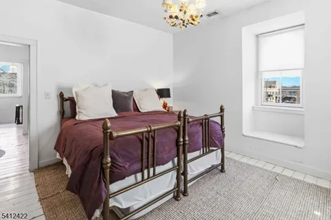 $2,100,000 | 21 Franklin Place, Morristown, NJ 07960