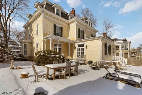 $2,100,000 | 21 Franklin Place, Morristown, NJ 07960