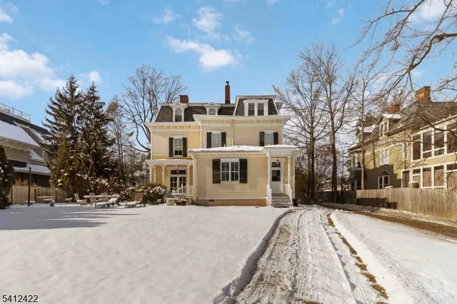 $2,100,000 | 21 Franklin Place, Morristown, NJ 07960