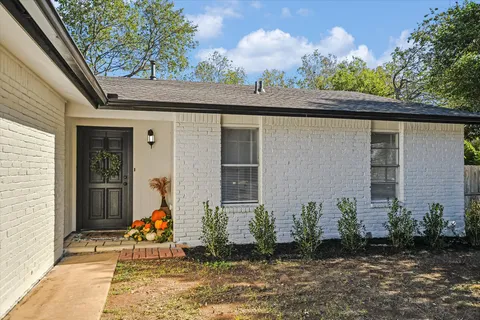 $289,900 | 621 Buckskin Drive, Round Rock, TX 78681