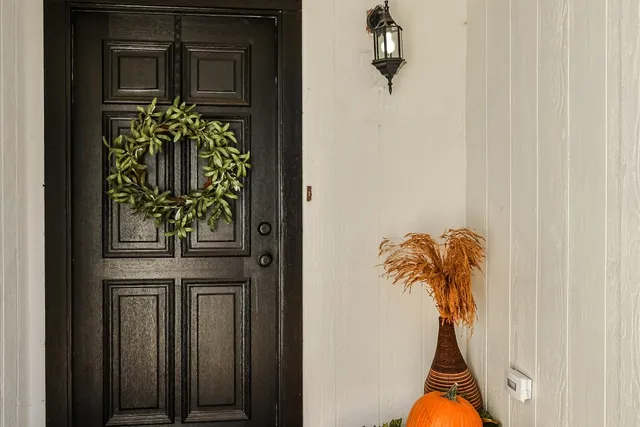 a view of a entryway