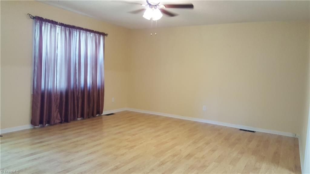 679 Riverwood Road Lexington, NC 27292 - Photo 3 of 16 Gallery Image 3