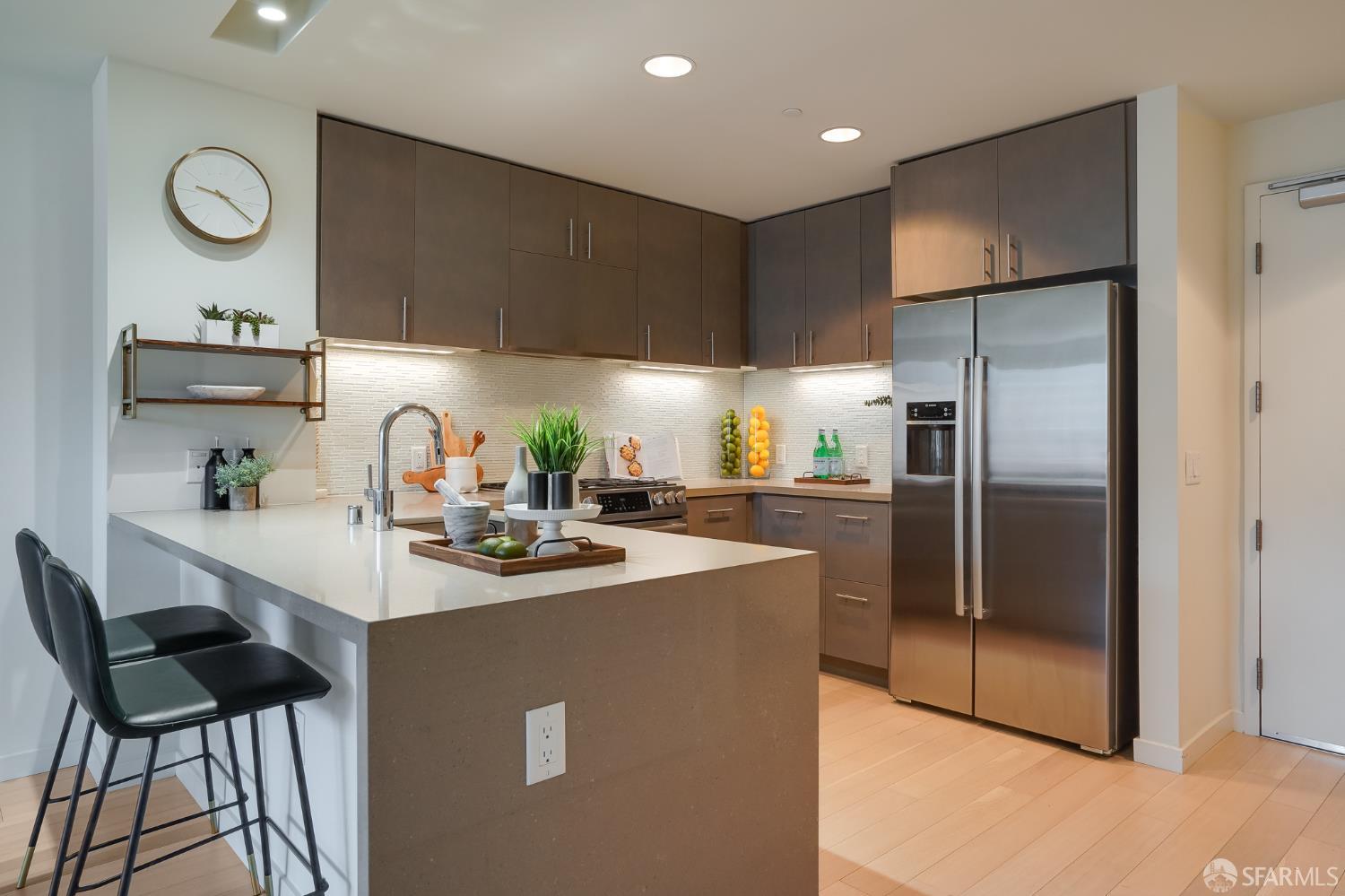 52 Innes Court, Unit 305 San Francisco, CA 94124 - Photo 2 of 22