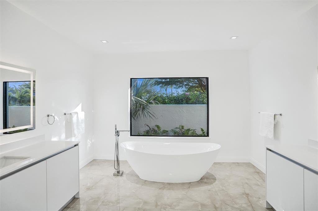 4701 Pine Tree Drive Boynton Beach, FL 33436 - Photo 33 of 76