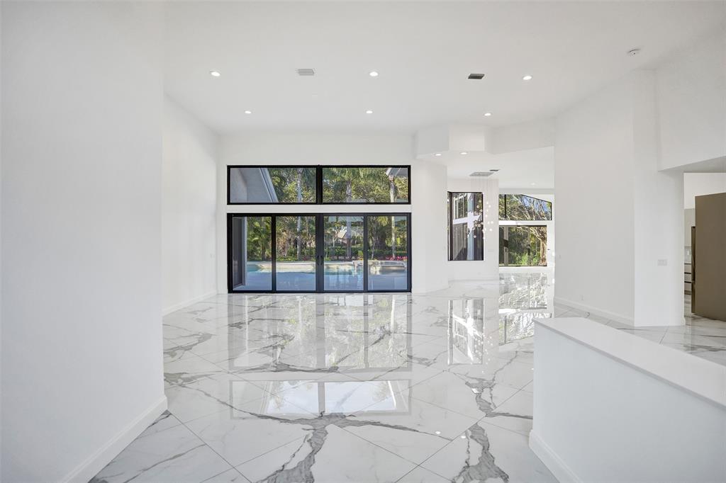 4701 Pine Tree Drive Boynton Beach, FL 33436 - Photo 5 of 76