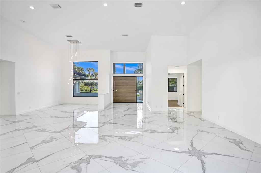 4701 Pine Tree Drive Boynton Beach, FL 33436 - Photo 9 of 76