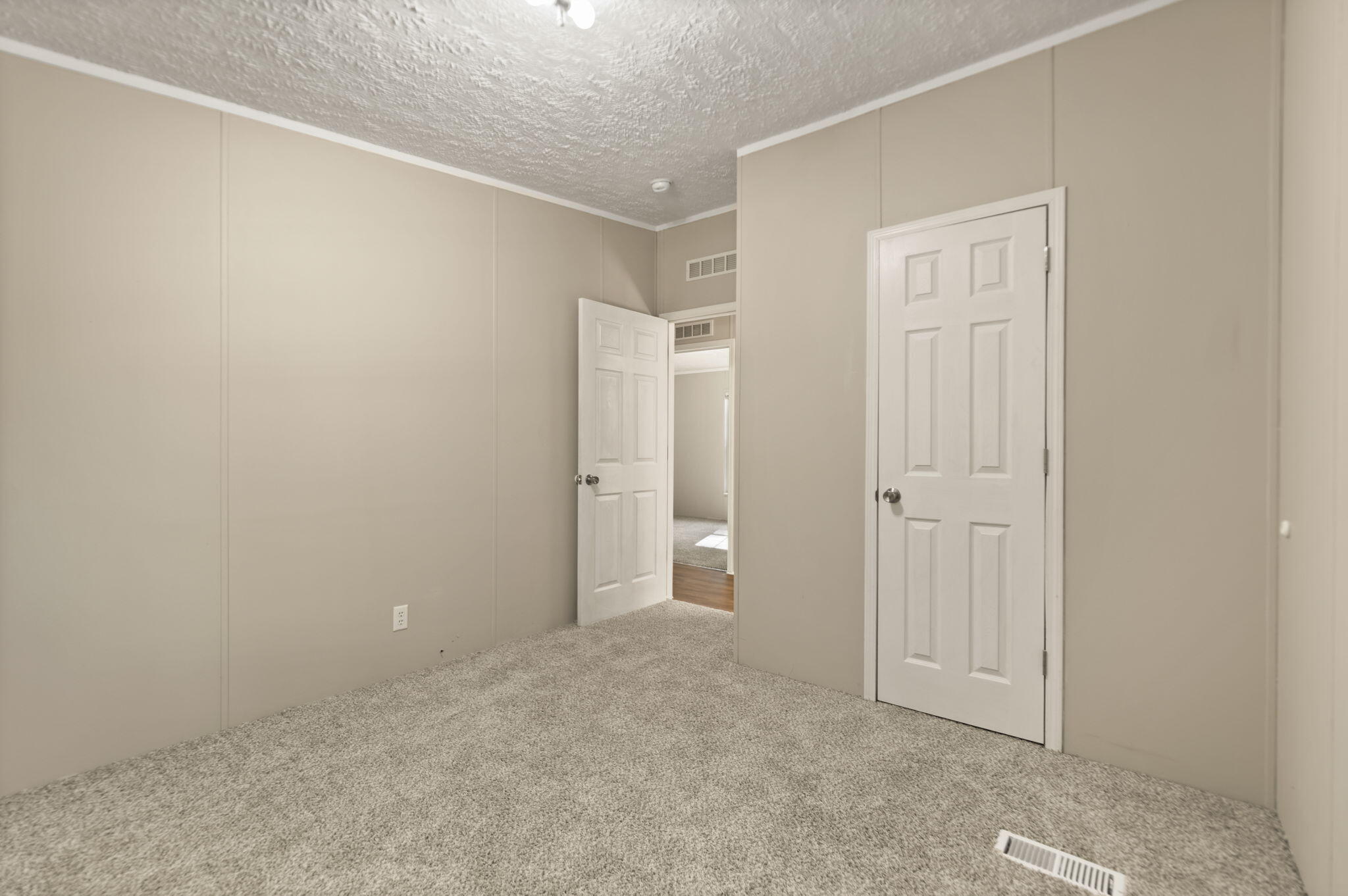 956 Cove Road Stanton, KY 40380 - Photo 31 of 72 Bedroom 2