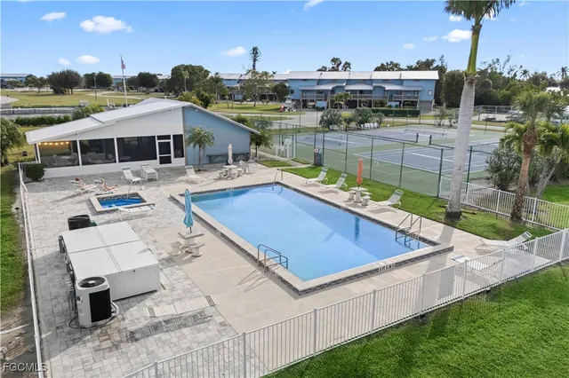 a view of a tennis court