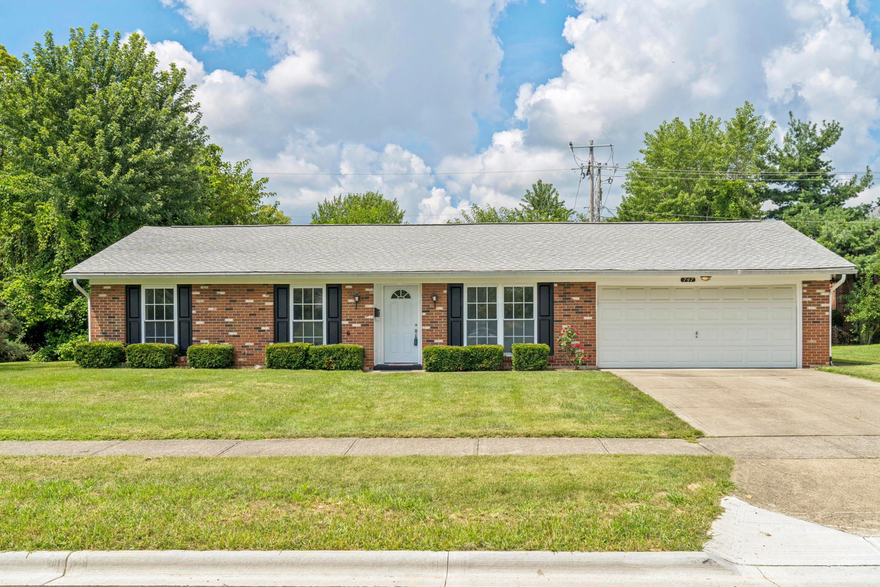 747 Birmingham Road Westerville, OH 43081 - Photo 1 of 33 .