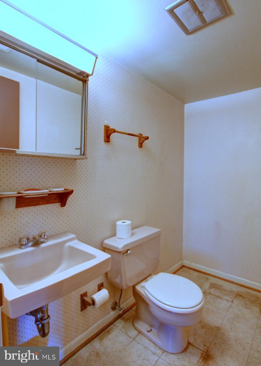 8302 Rambler Drive Adelphi, MD 20783 - Photo 20 of 42