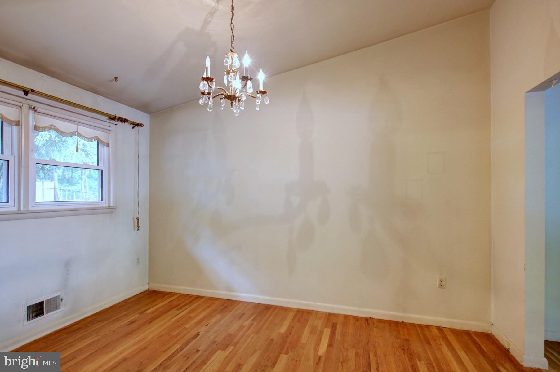 8302 Rambler Drive Adelphi, MD 20783 - Photo 9 of 42