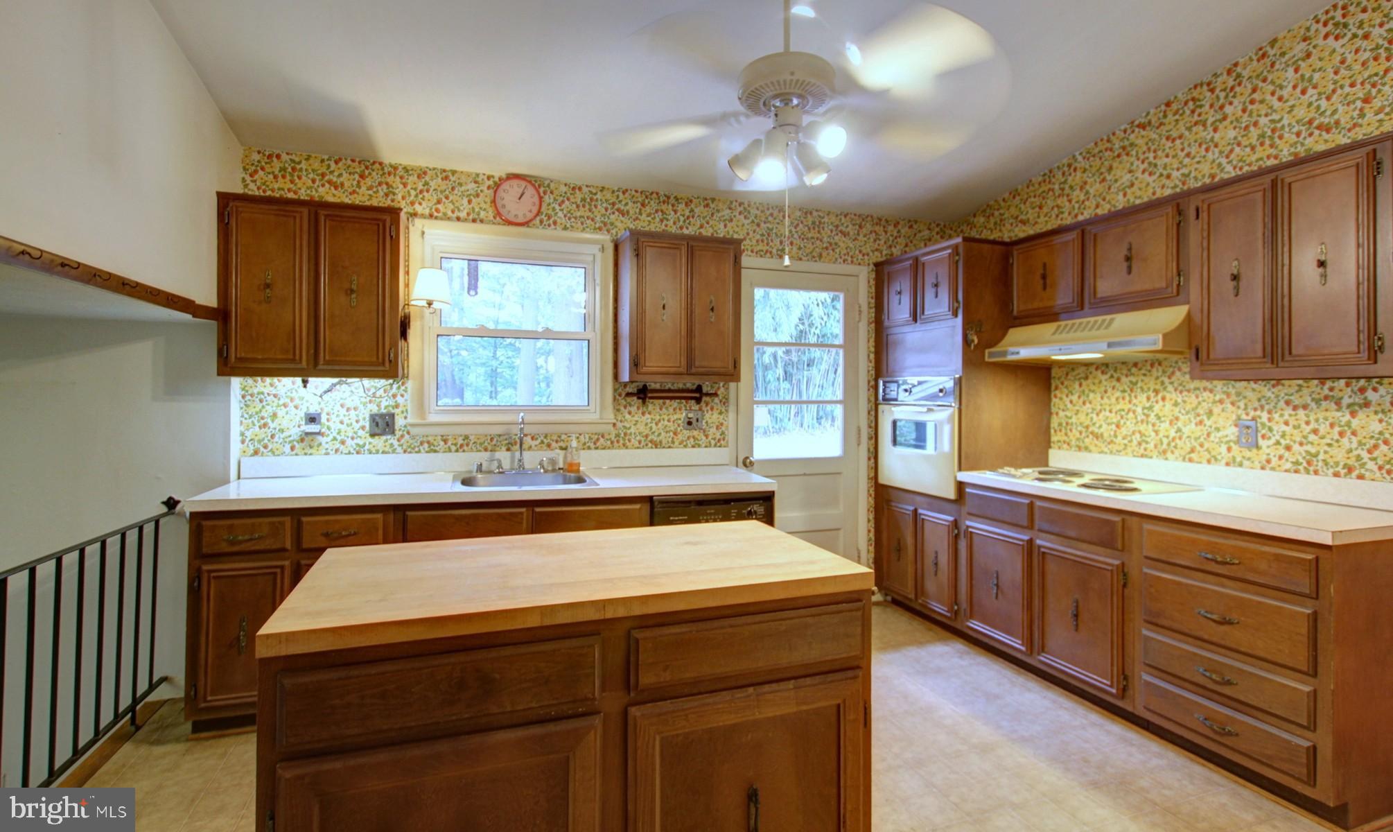 8302 Rambler Drive Adelphi, MD 20783 - Photo 10 of 42