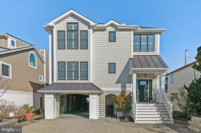 $2,499,000 | 7 West Essex Street, Fenwick Island, DE 19944