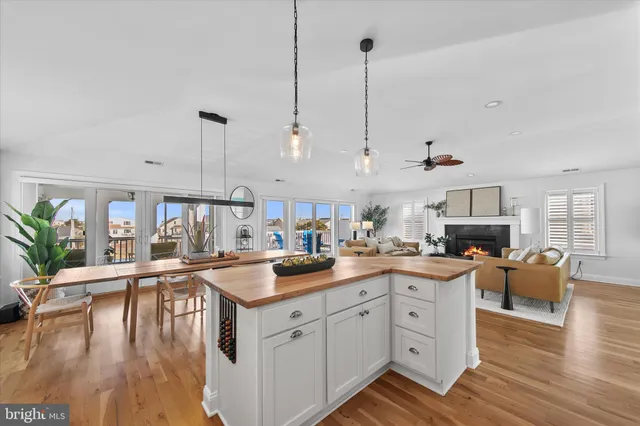 $2,499,000 | 7 West Essex Street, Fenwick Island, DE 19944