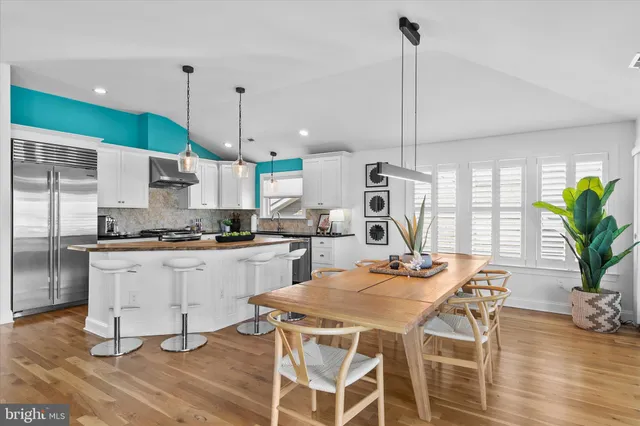 $2,499,000 | 7 West Essex Street, Fenwick Island, DE 19944