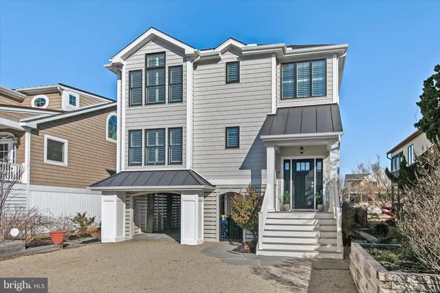 $2,499,000 | 7 West Essex Street, Fenwick Island, DE 19944