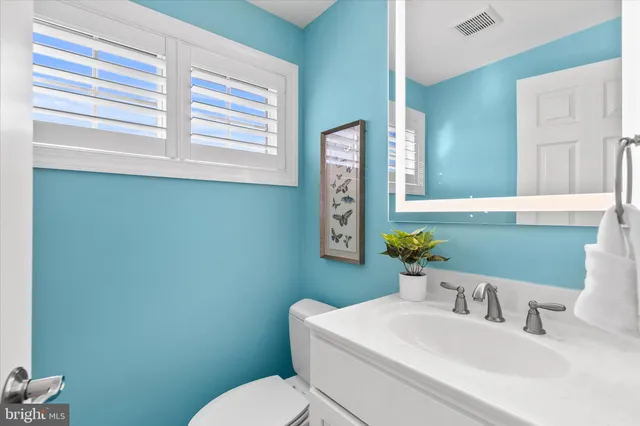 $2,499,000 | 7 West Essex Street, Fenwick Island, DE 19944