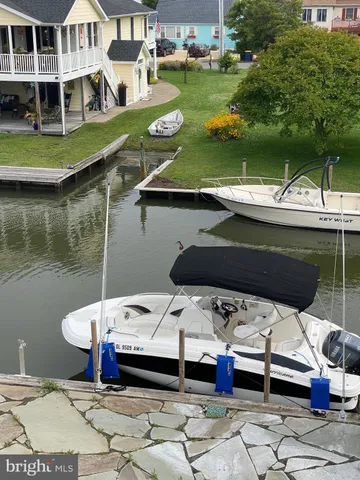 $2,499,000 | 7 West Essex Street, Fenwick Island, DE 19944