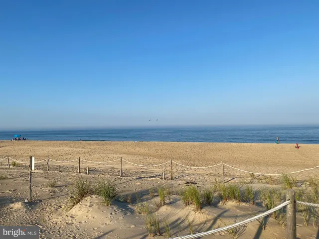 $2,499,000 | 7 West Essex Street, Fenwick Island, DE 19944