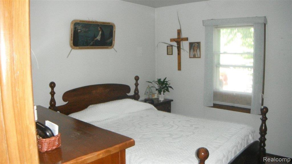 31501 Ecorse Road Romulus, MI 48174 - Photo 8 of 14 Bedroom 1.JPG