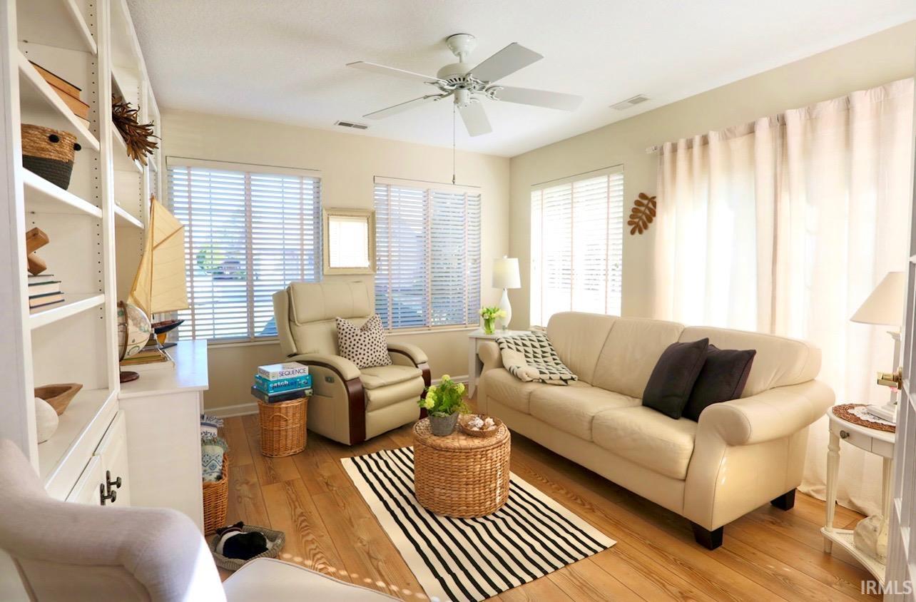 5234 Coventry Lane Fort Wayne, IN 46804 - Photo 3 of 18