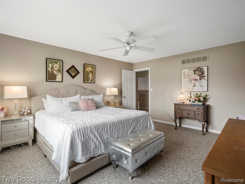 2239 Crystal Drive Rochester Hills, MI 48309 - Photo 25 of 42