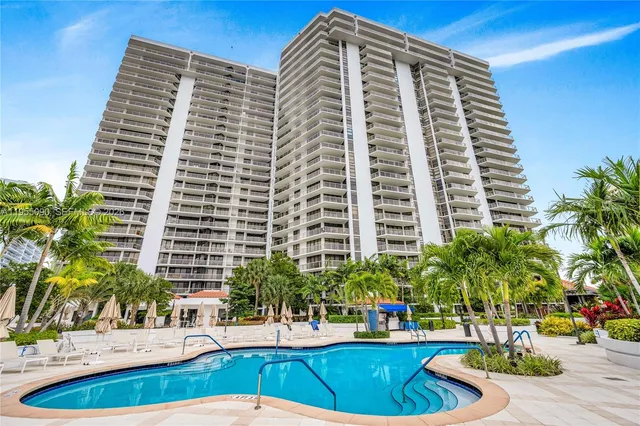 $355,888 | 20281 East Country Club Drive, Unit 210, Aventura, FL 33180